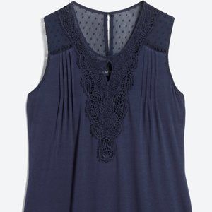 Daniel Rainn Crochet Front Keyhole Knit Tang Top